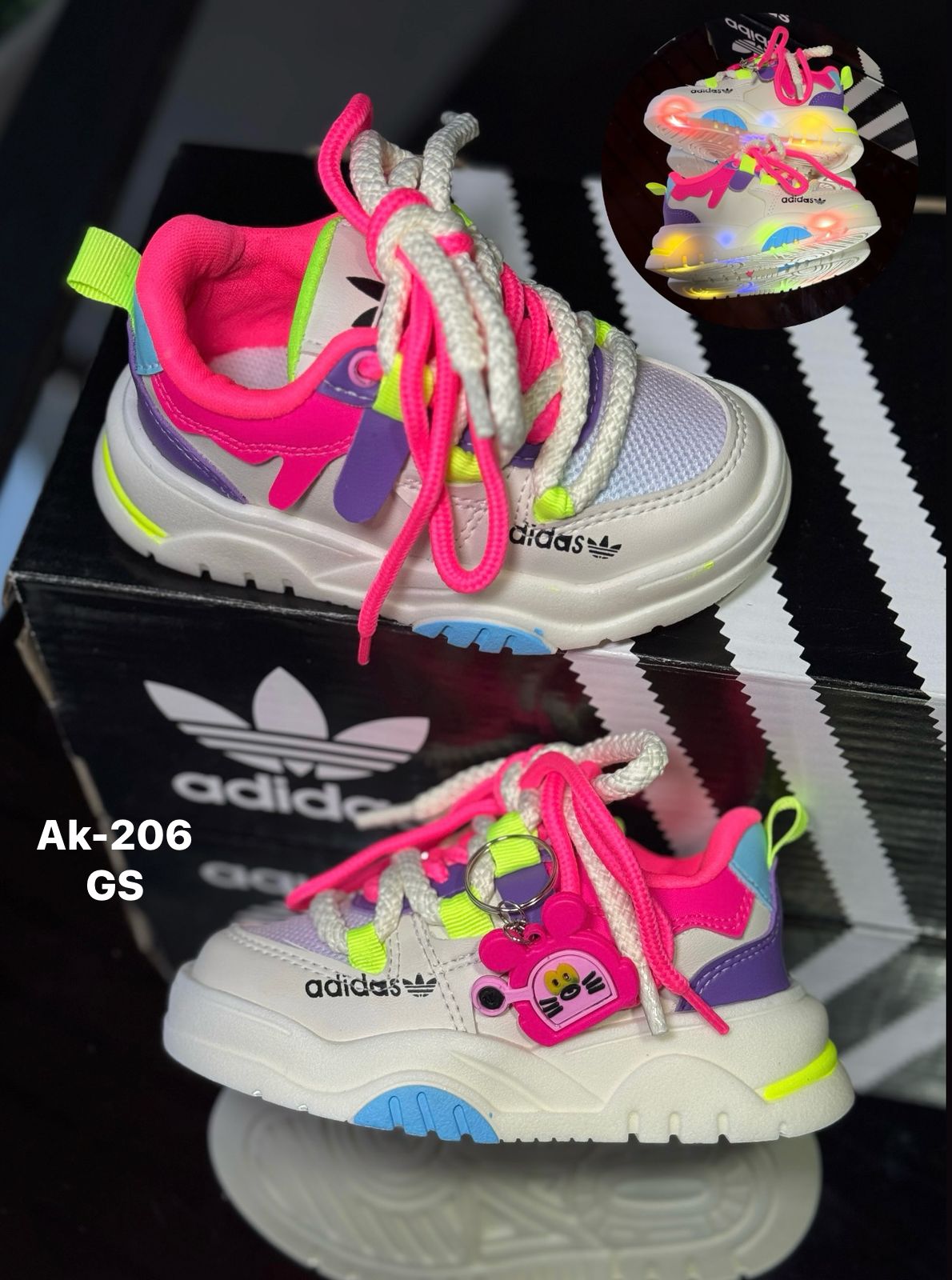 ADIDAS LUCES KIDS- 🛒 ¡Hazlos tuyos ahora!